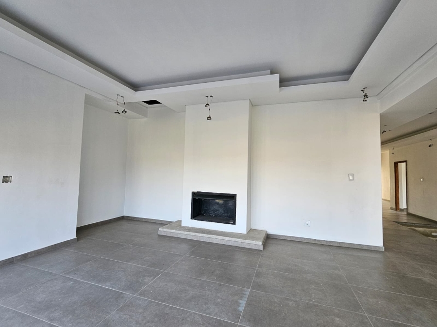 7 Bedroom Property for Sale in Melodie North West